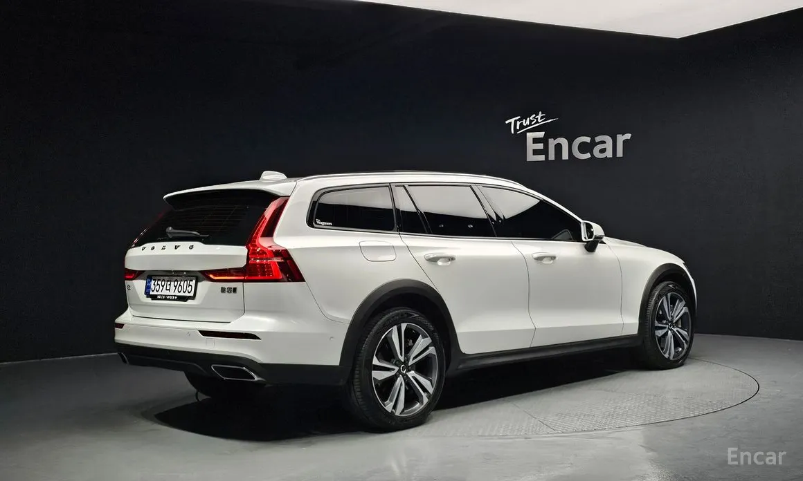 Volvo V60 2019 B5 Pro AWD