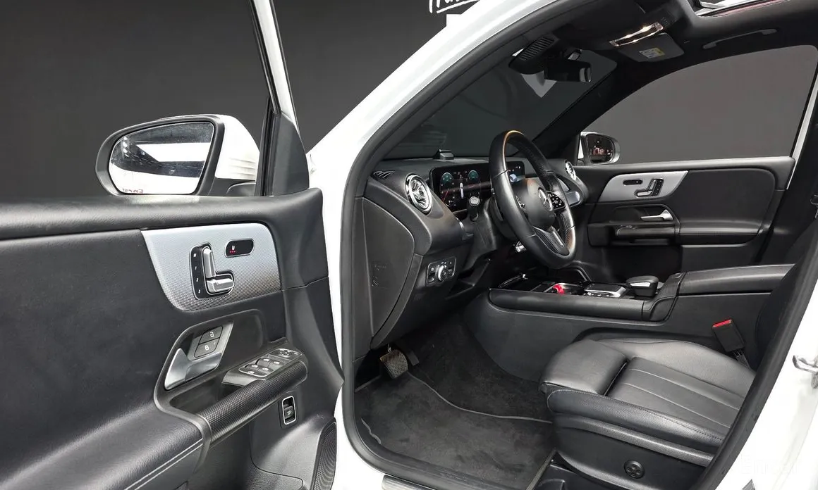 Mercedes-Benz GLB-Class 2020 GLB200 d