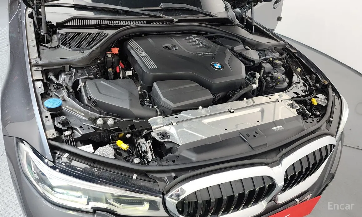 BMW 3 Series 2019 320i M Sport