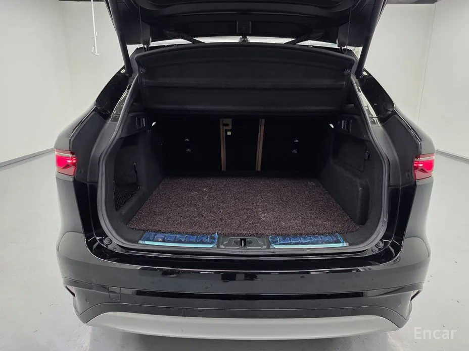 Jaguar F-Pace 2016 P 250 SE