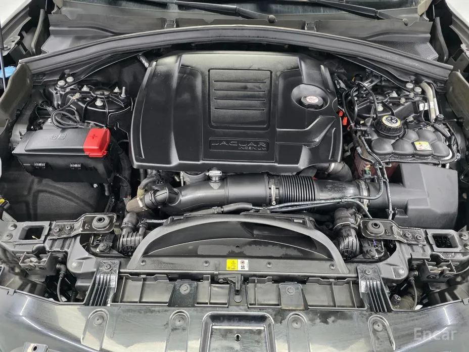 Jaguar F-Pace 2016 P 250 SE