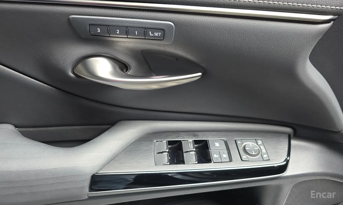 Lexus ES 2018 Luxury Plus