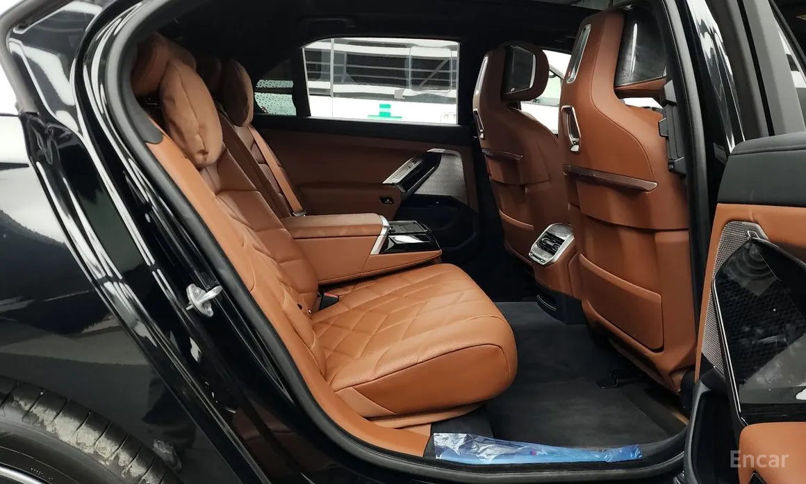 BMW 7 Series 2022 740d xDrive M Sport