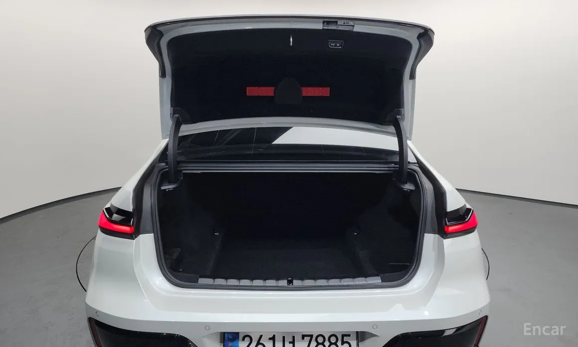 BMW 7 Series 2022 740i xDrive M Sport