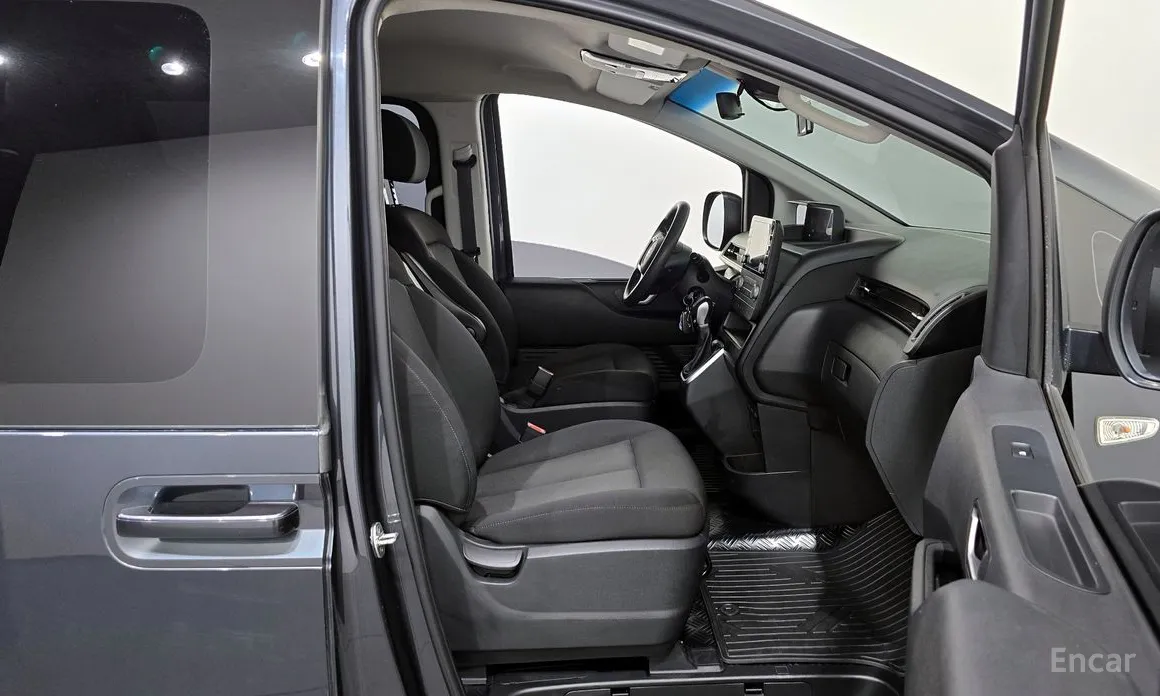 Hyundai Staria 2021 Cargo 5-Seater
