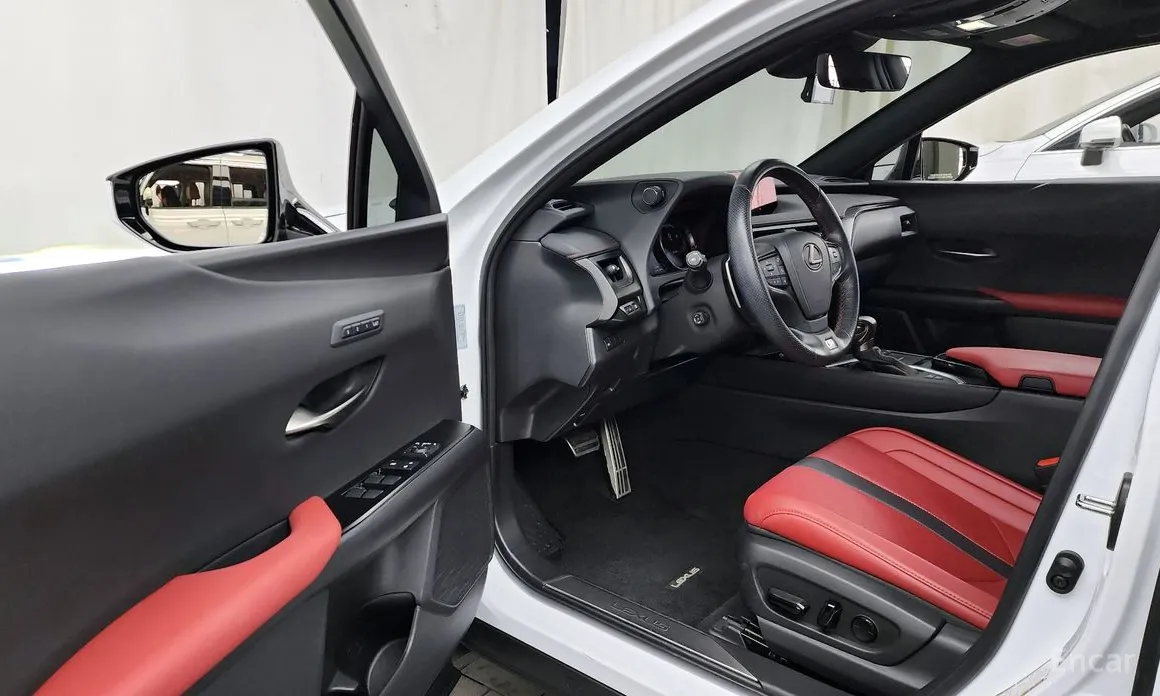 Lexus UX 2019 2.0 F-Sport 2WD