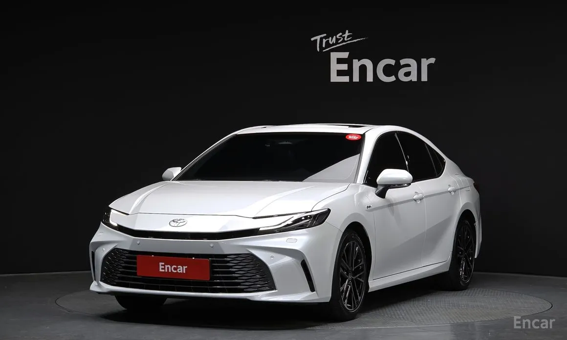 Toyota Camry 2024 2.5 XLE Hybrid