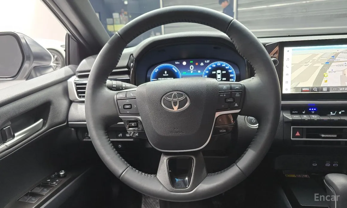 Toyota Camry 2024 2.5 XLE Hybrid