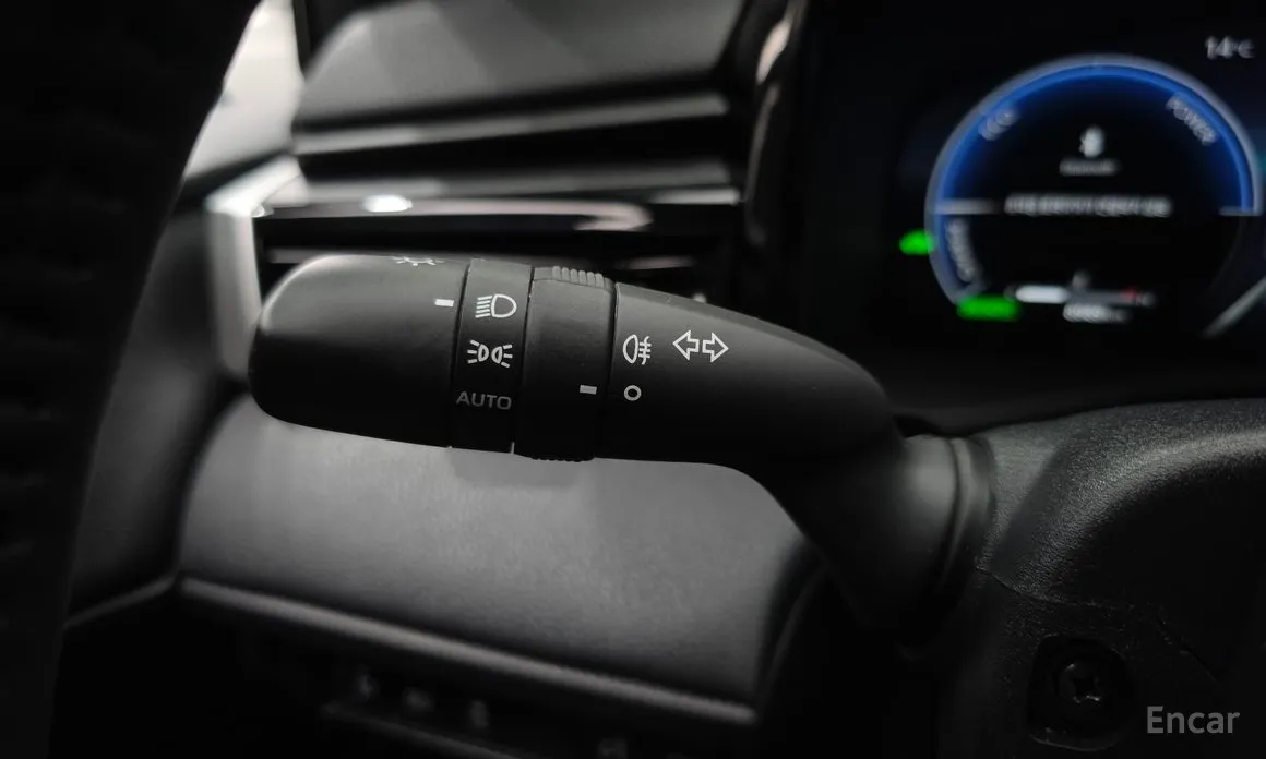 Toyota Camry 2024 2.5 XLE Hybrid