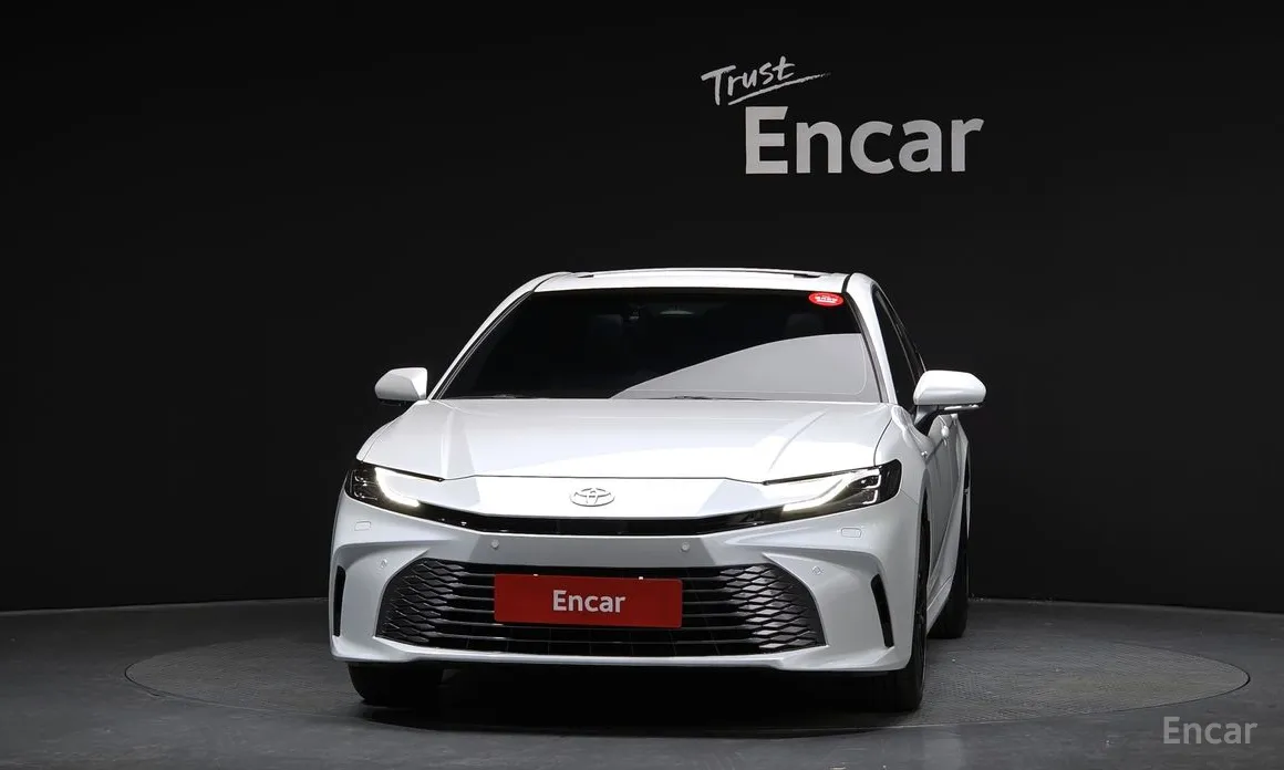 Toyota Camry 2024 2.5 XLE Hybrid