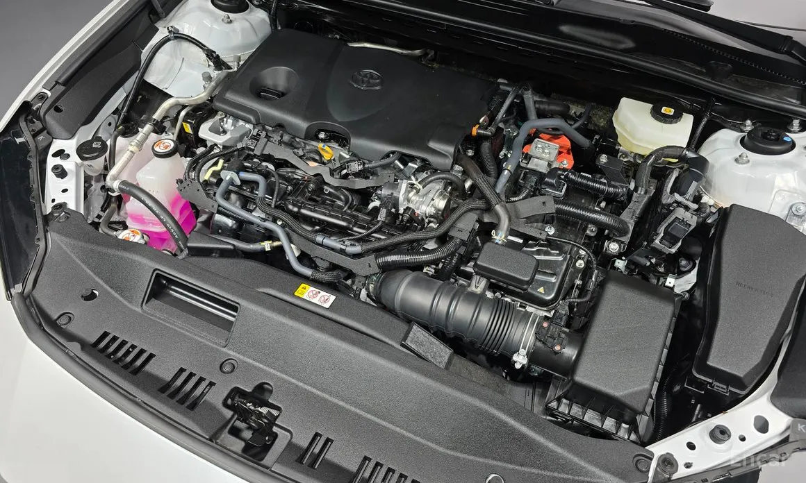 Toyota Camry 2024 2.5 XLE Hybrid