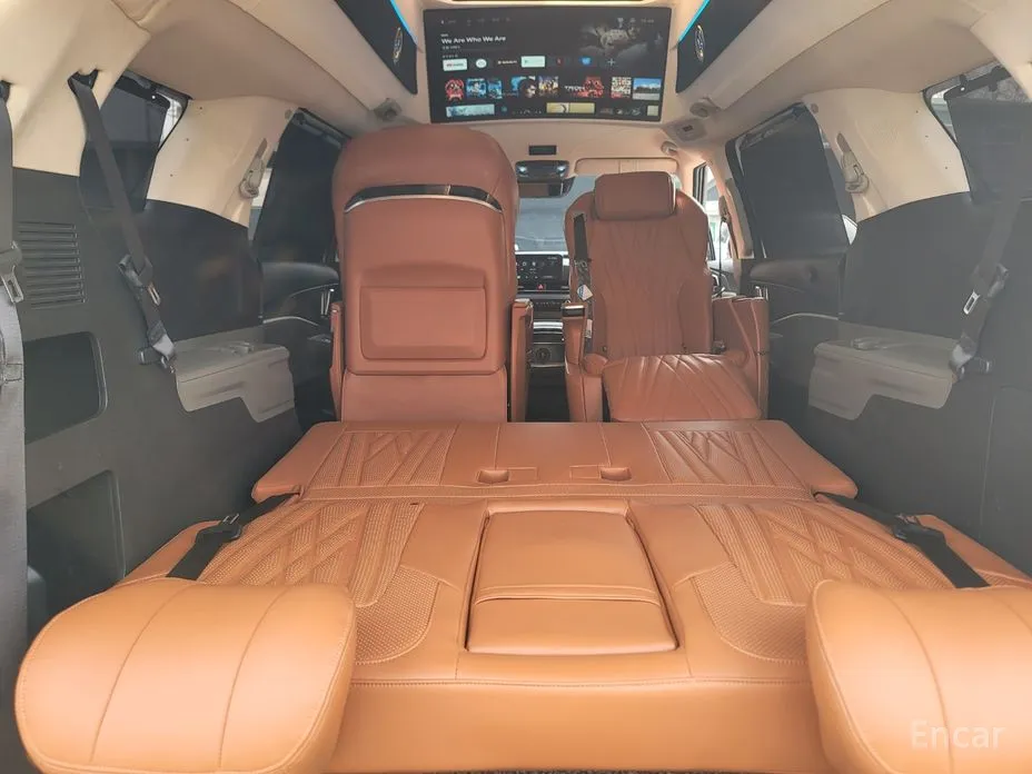 Kia Carnival 2023 HEV 9-Seater Hi-Limousine (Special vehicle)