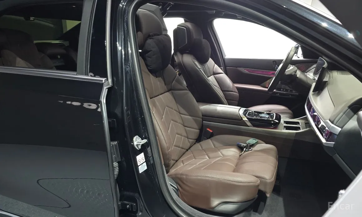 BMW i7 2022 xDrive 60 Design Pure Excellence