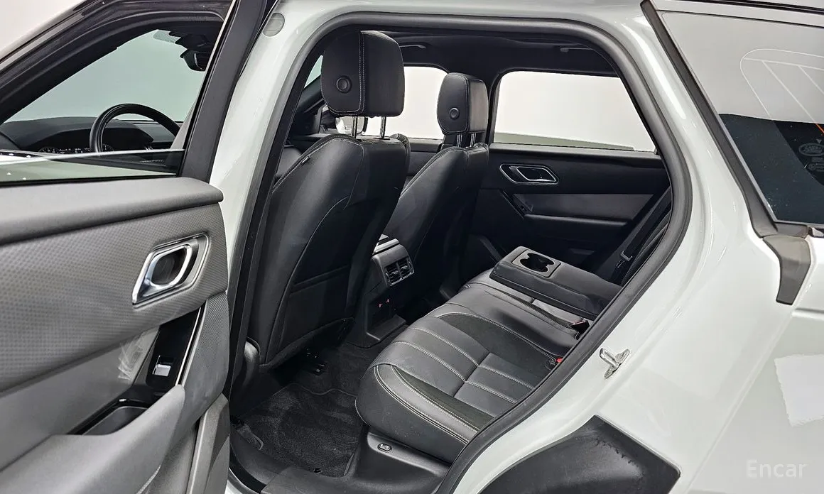 Land Rover Range Rover Velar 2017 2.0 P250 R-Dynamic SE