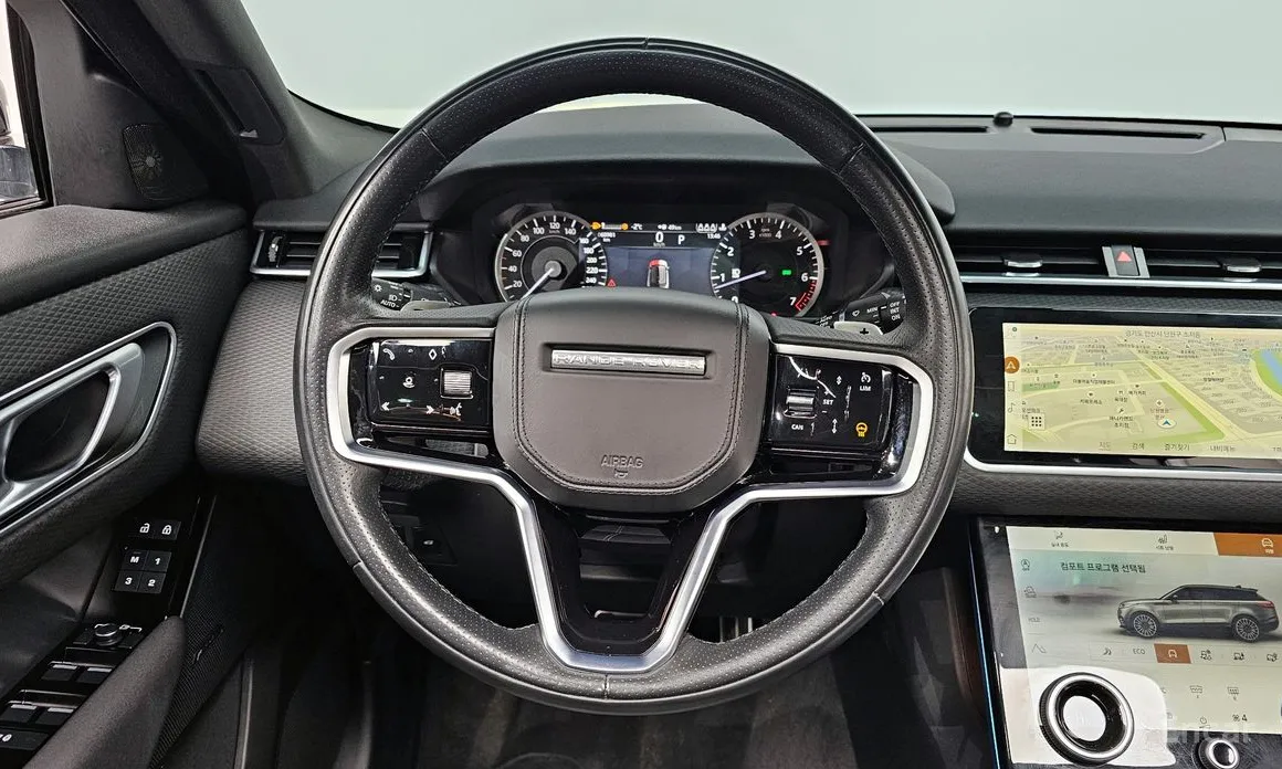 Land Rover Range Rover Velar 2017 2.0 P250 R-Dynamic SE