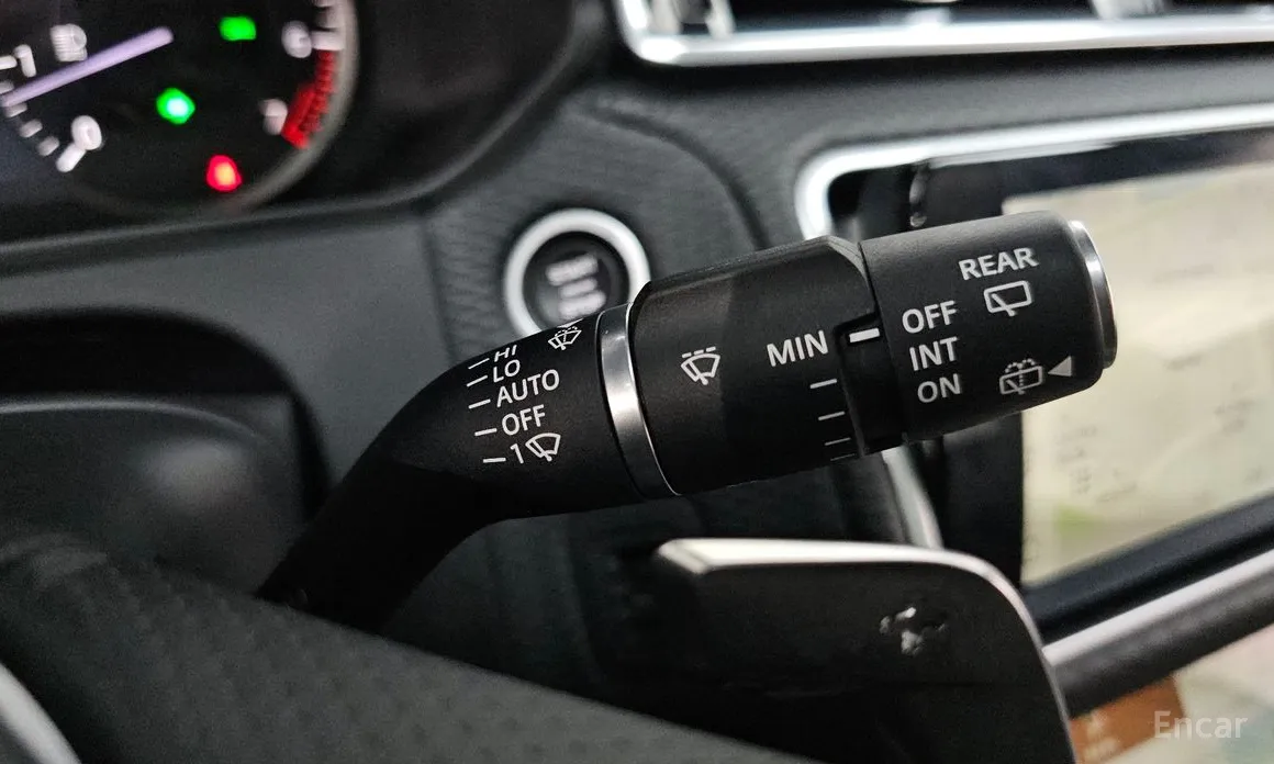 Land Rover Range Rover Velar 2017 2.0 P250 R-Dynamic SE