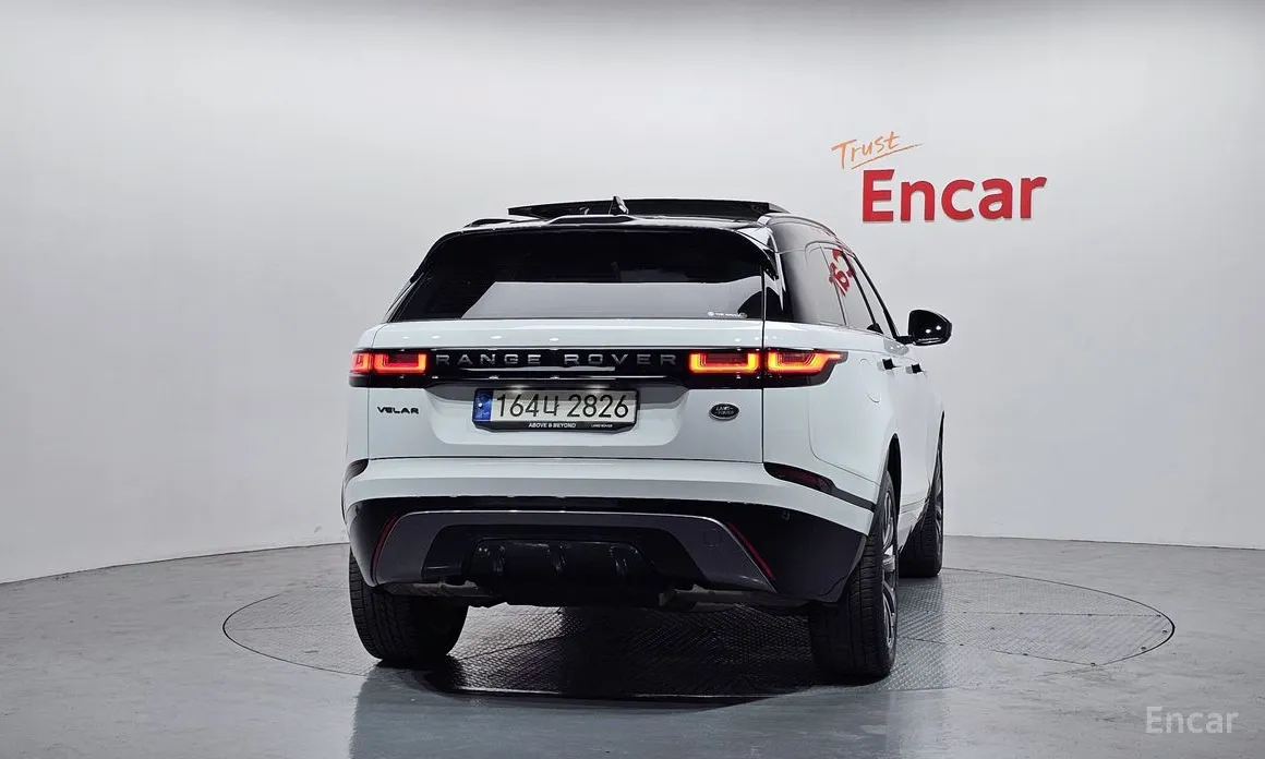Land Rover Range Rover Velar 2017 2.0 P250 R-Dynamic SE