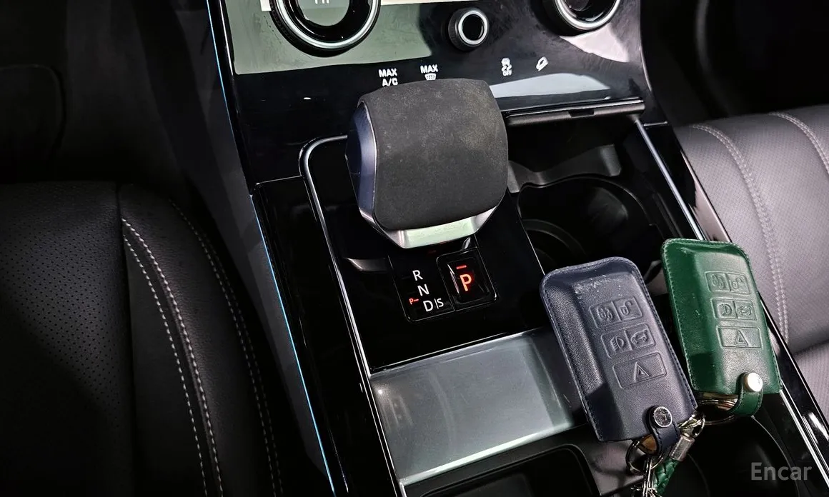 Land Rover Range Rover Velar 2017 2.0 P250 R-Dynamic SE