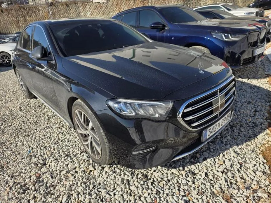 Mercedes-Benz E-Class 2024 E220d 4MATIC Exclusive