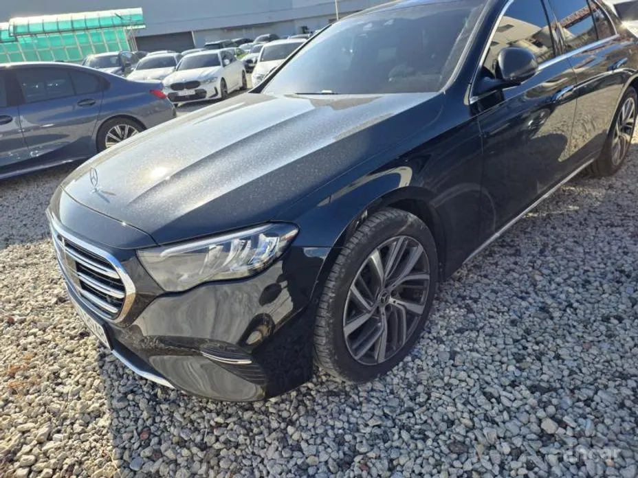 Mercedes-Benz E-Class 2024 E220d 4MATIC Exclusive