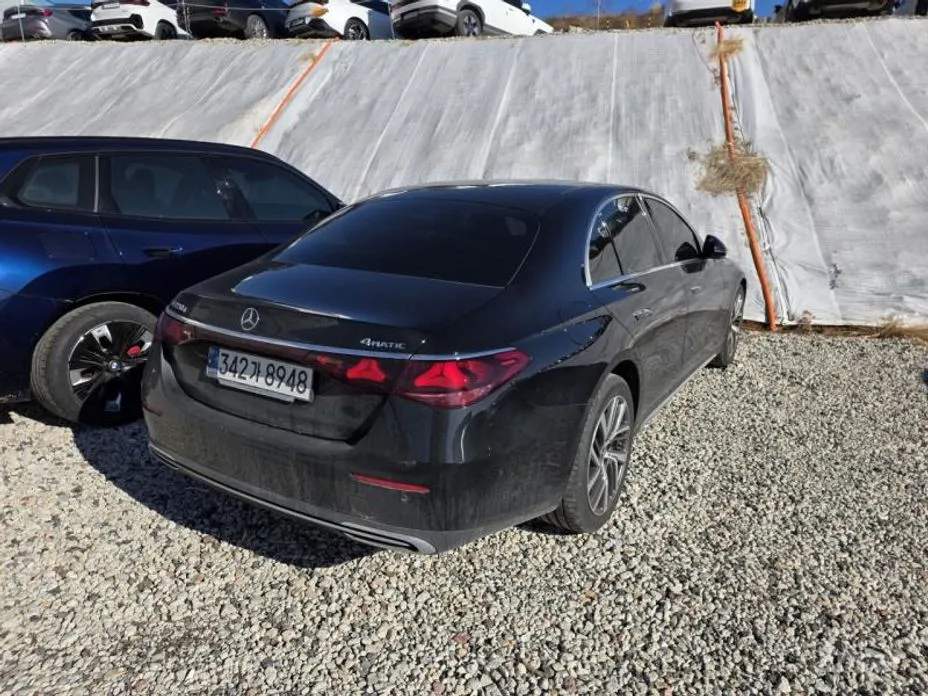 Mercedes-Benz E-Class 2024 E220d 4MATIC Exclusive