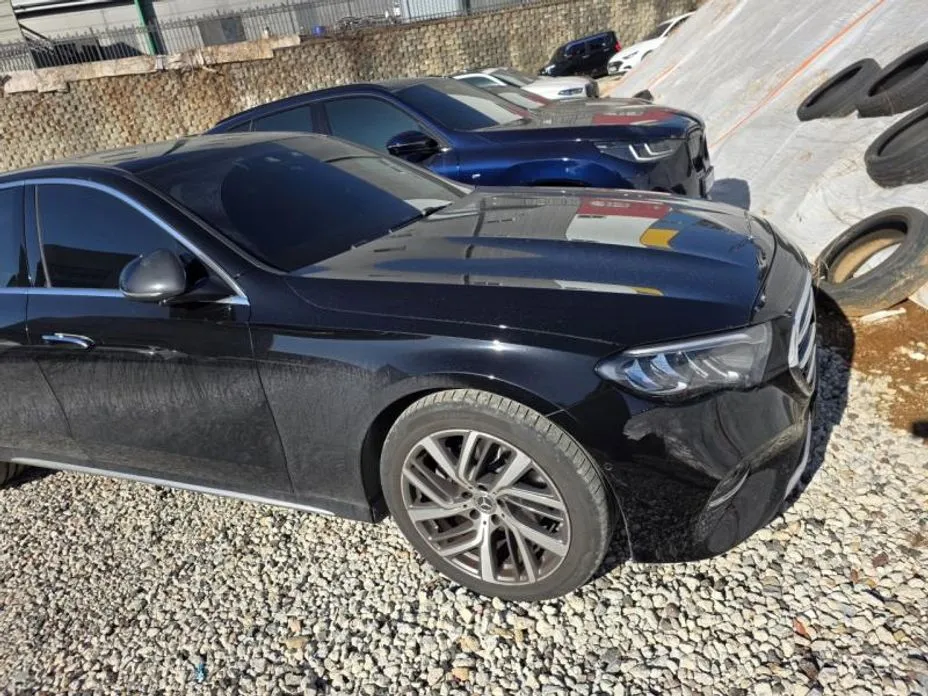 Mercedes-Benz E-Class 2024 E220d 4MATIC Exclusive