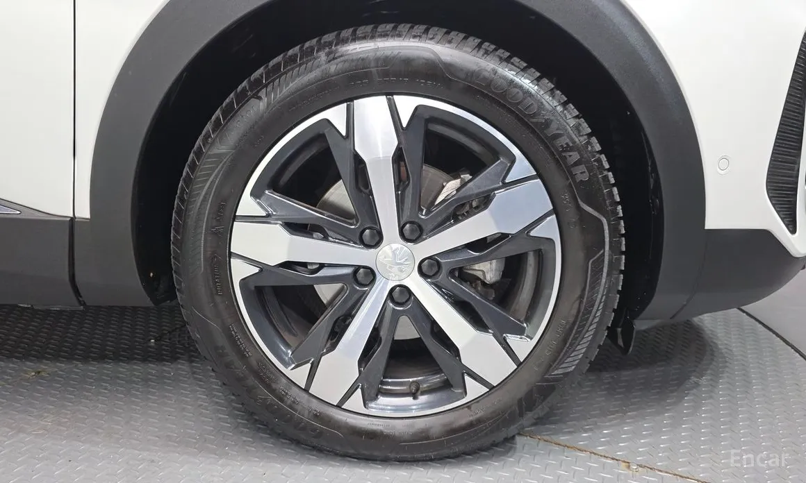 Peugeot 3008 2017 1.2 Pure Tech GT