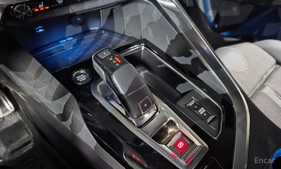 Peugeot 3008 2017 1.2 Pure Tech GT