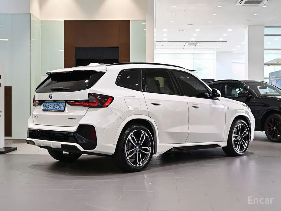 BMW iX1 2023 xDrive 30 M Sport