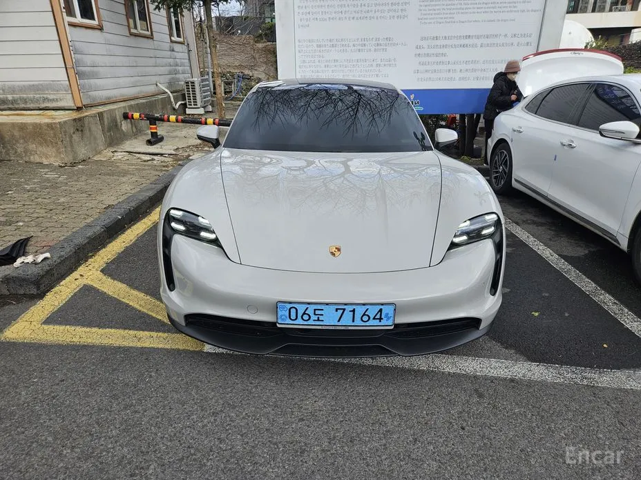 Porsche Taycan 2020 4S