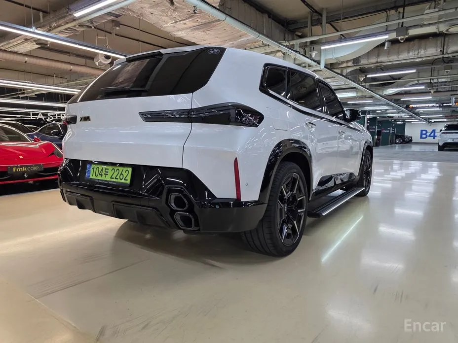 BMW XM 2023 4.4