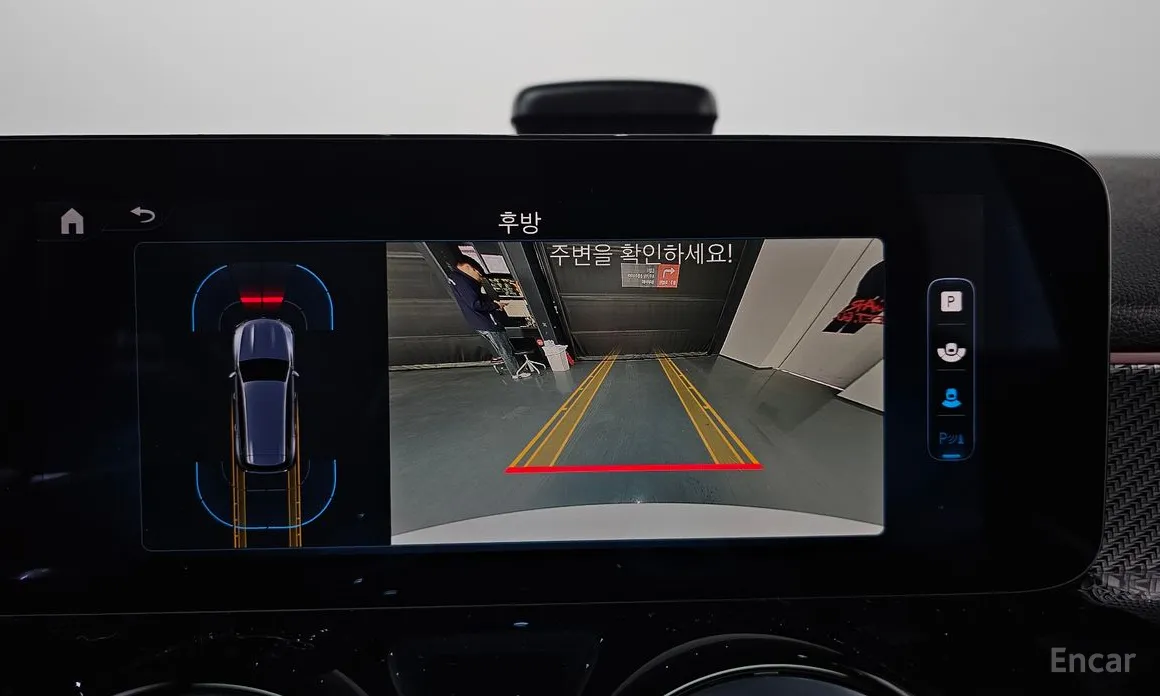 Mercedes-Benz GLB-Class 2020 AMG GLB35 4MATIC