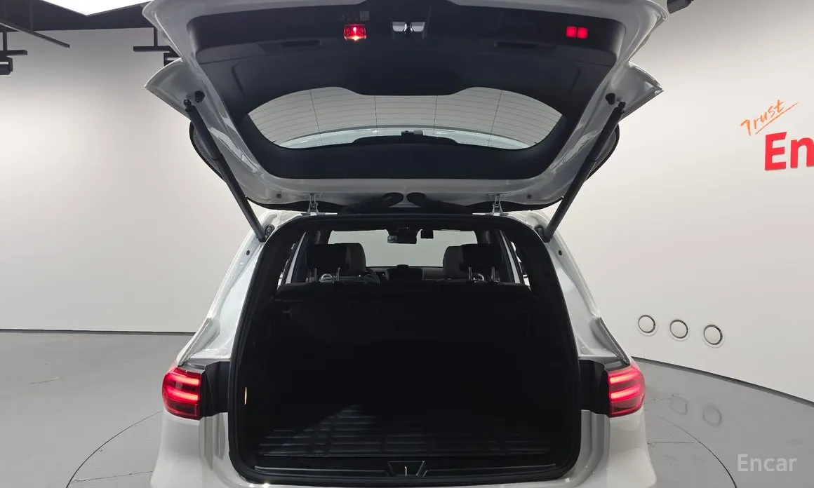 Mercedes-Benz GLB-Class 2020 AMG GLB35 4MATIC