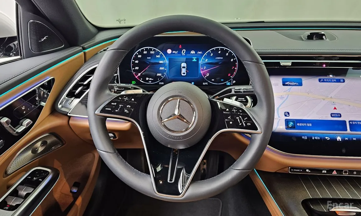 Mercedes-Benz E-Class 2024 E300 4MATIC Exclusive