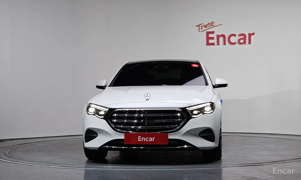 Mercedes-Benz E-Class 2024 E300 4MATIC Exclusive
