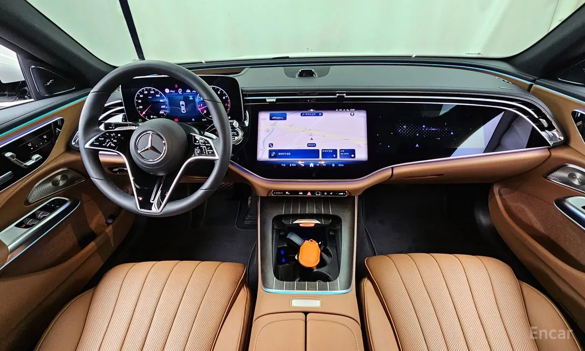 Mercedes-Benz E-Class 2024 E300 4MATIC Exclusive