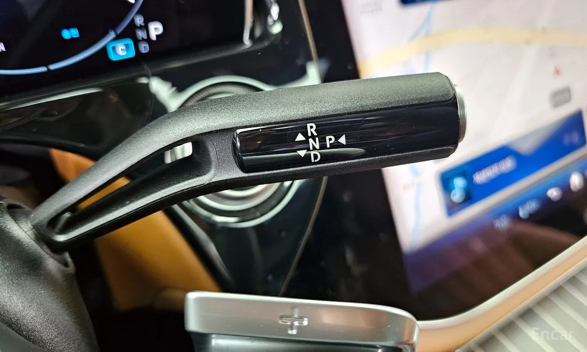 Mercedes-Benz E-Class 2024 E300 4MATIC Exclusive