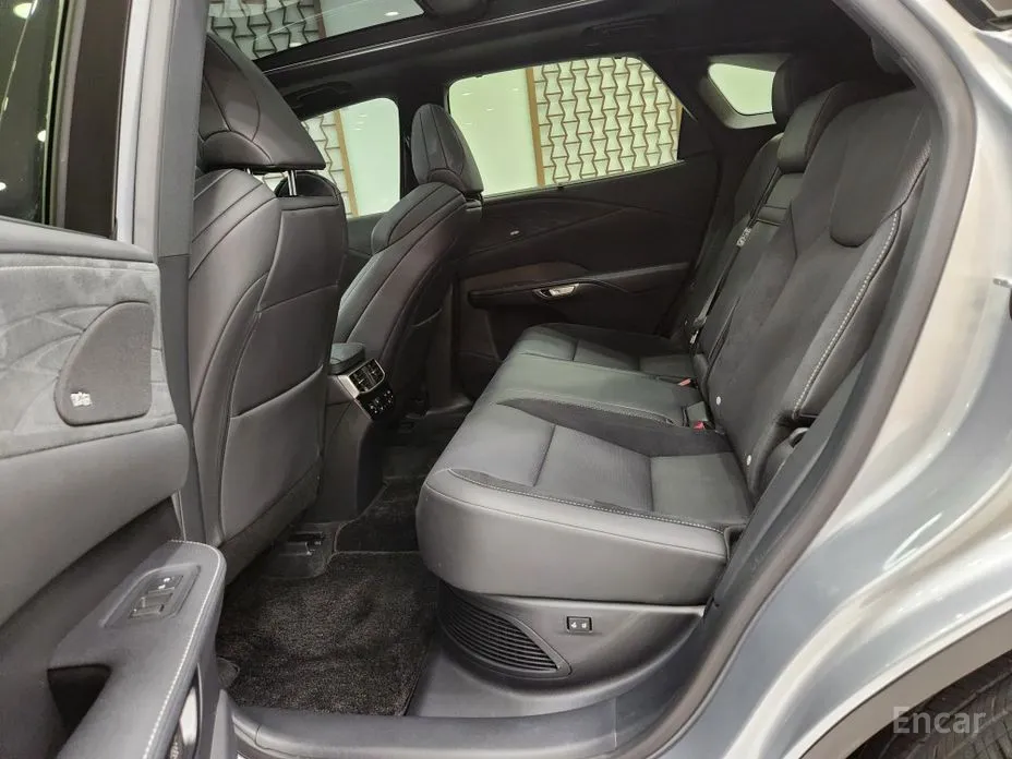 Lexus RX 2023 F-Sport