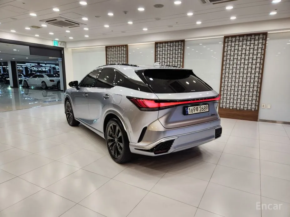 Lexus RX 2023 F-Sport