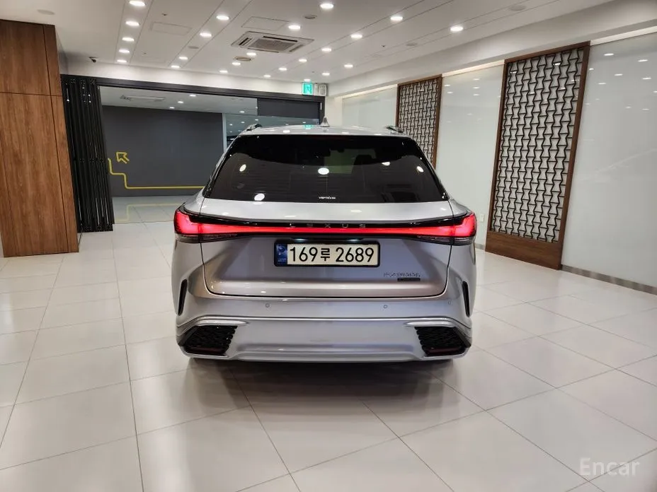 Lexus RX 2023 F-Sport