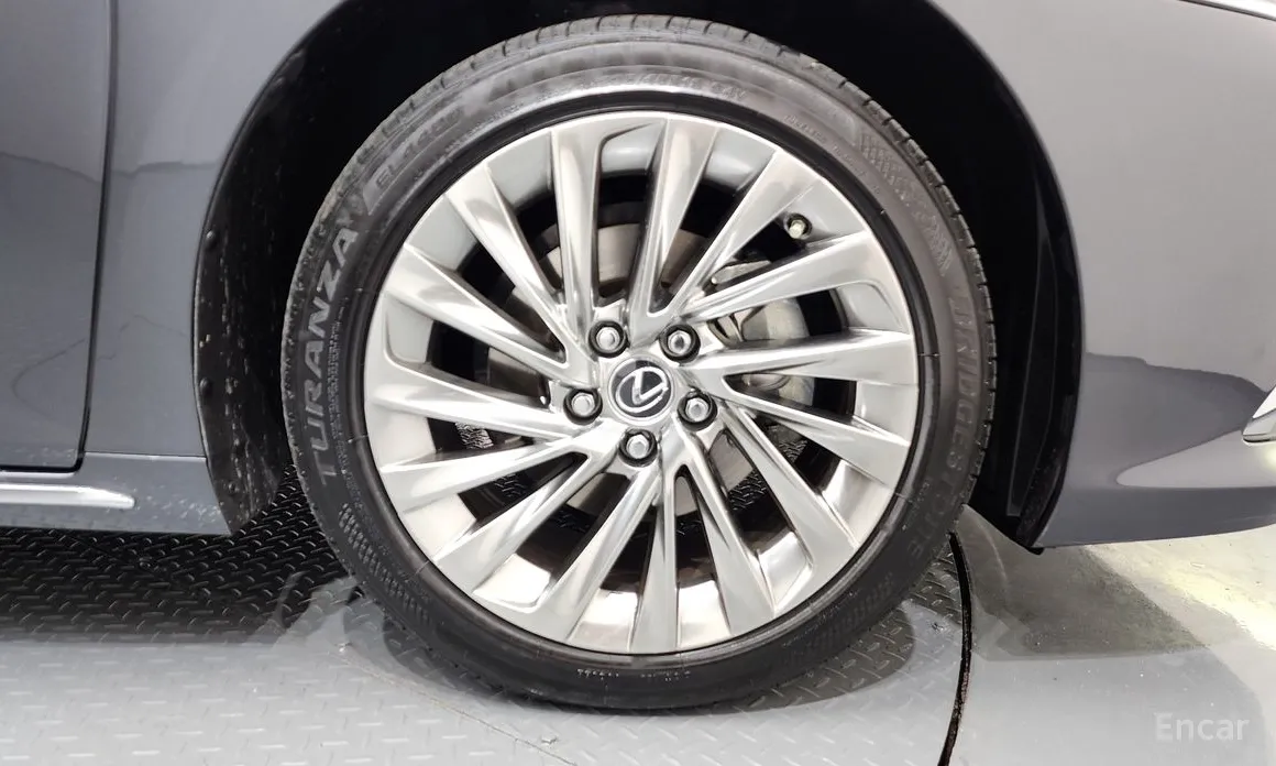 Lexus ES 2018 Executive