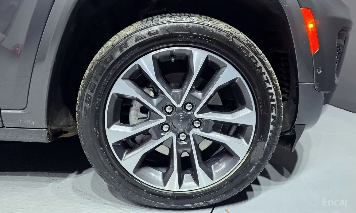 Jeep Cherokee 2021 L 3.6 Overland