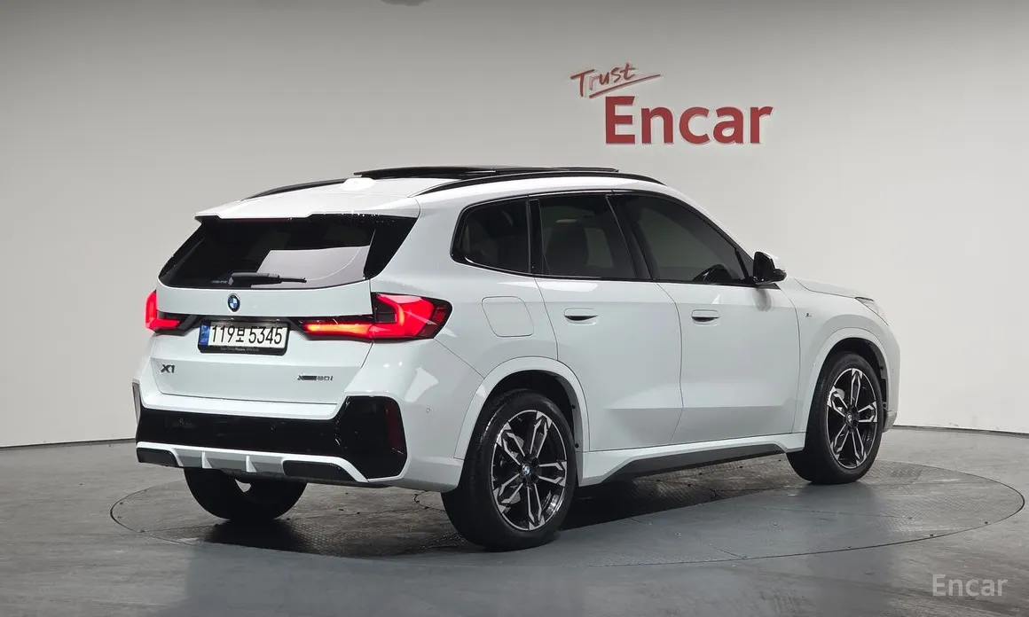 BMW X1 2023 xDrive 20i M Sport
