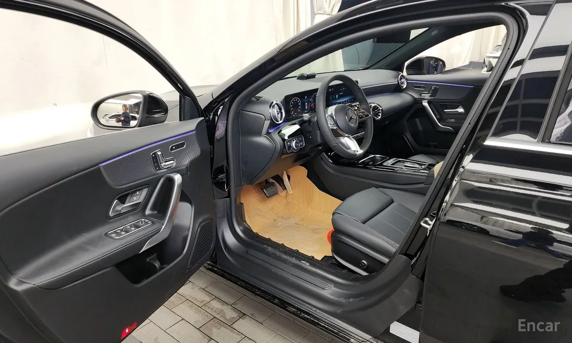 Mercedes-Benz A-Class 2019 A220 Hatchback