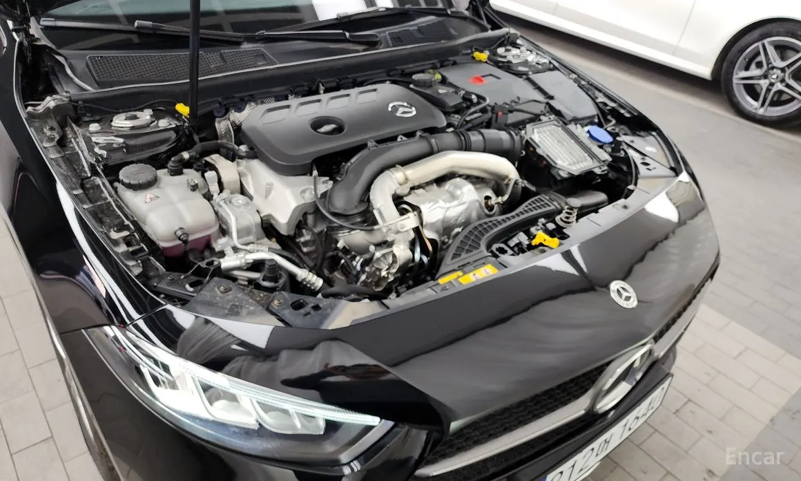 Mercedes-Benz A-Class 2019 A220 Hatchback