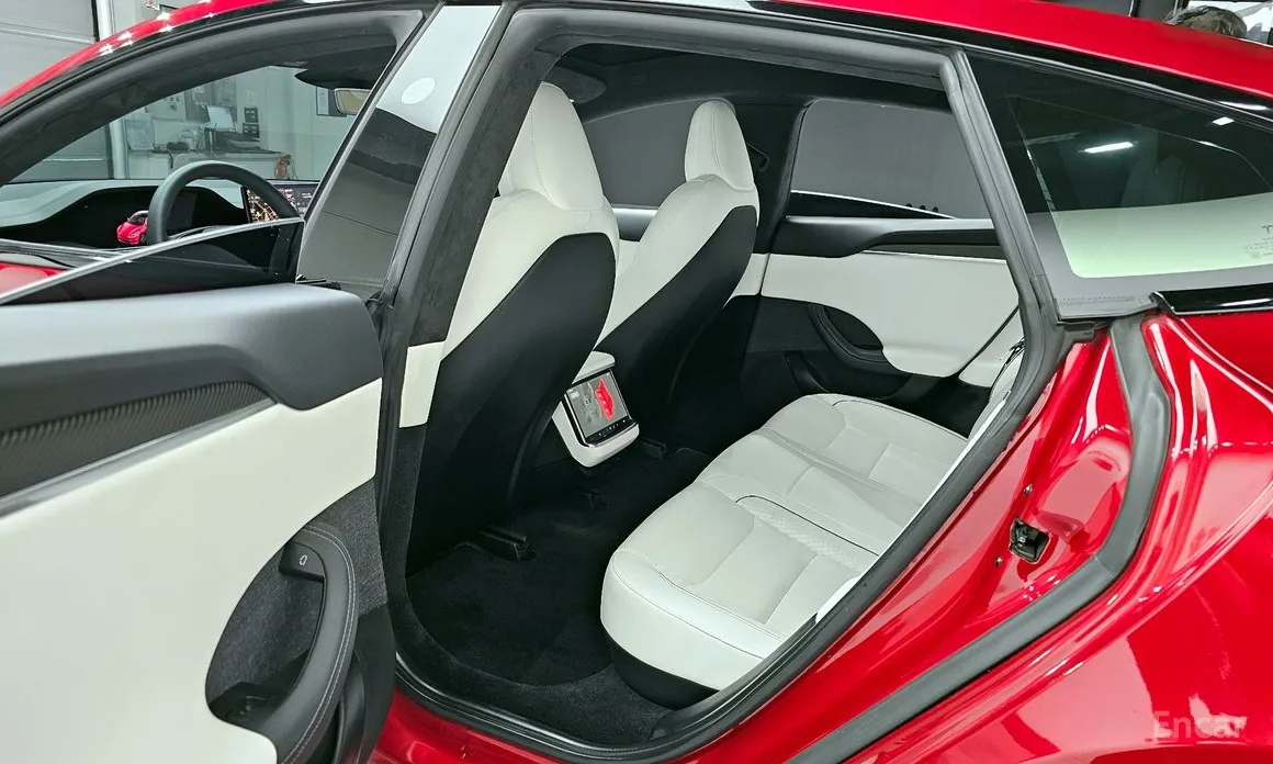 Tesla Model S 2012 Plaid