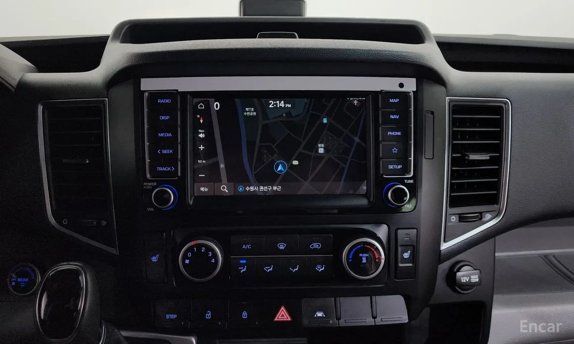 Hyundai Solati 2015 15-seater