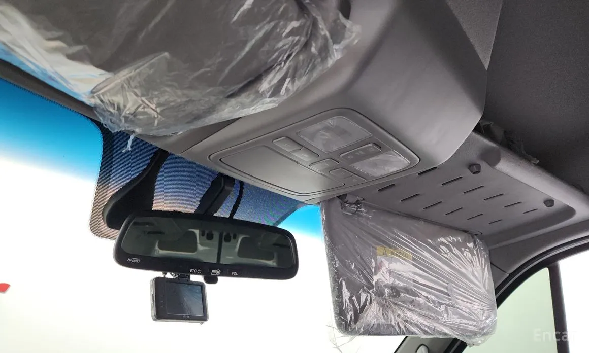 Hyundai Solati 2015 15-seater