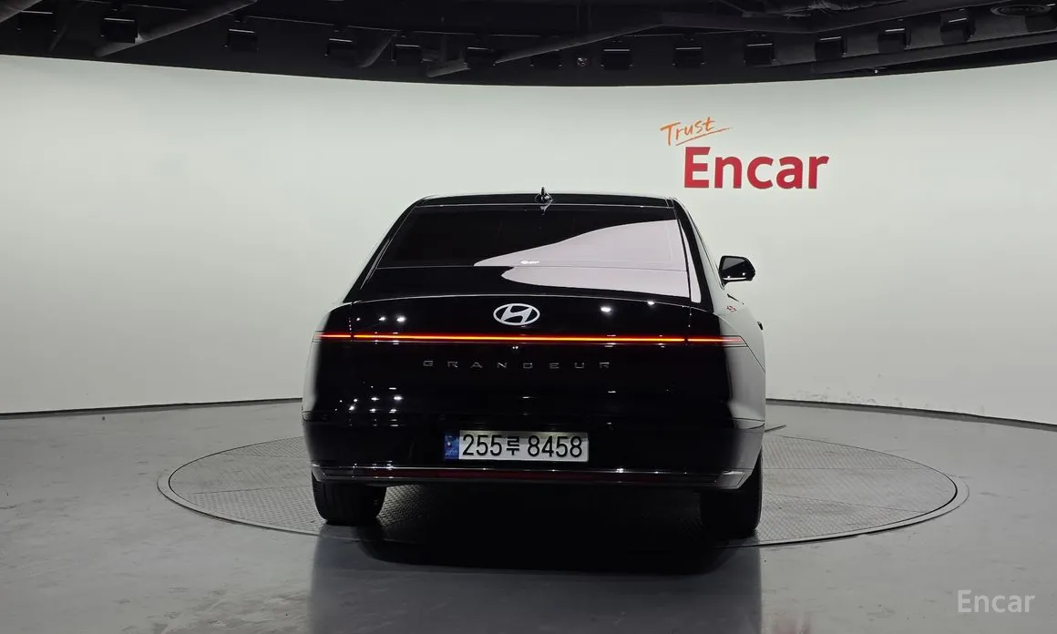 Hyundai Grandeur 2022 Calligraphy