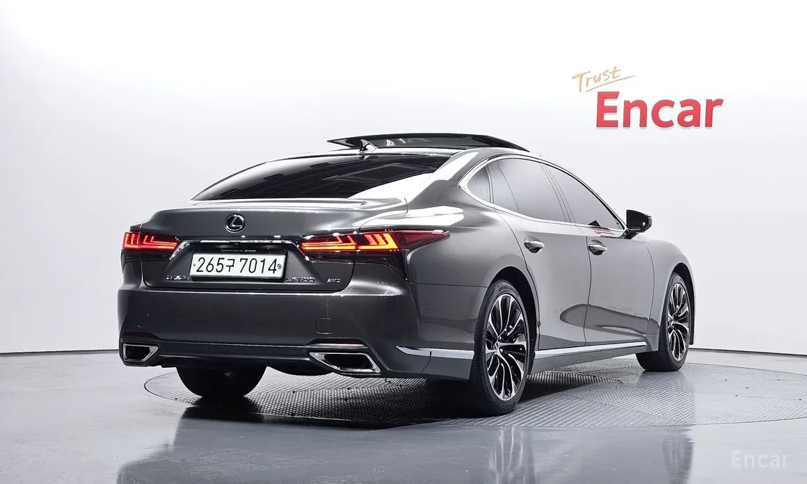 Lexus LS 2018 3.5 Luxury AWD